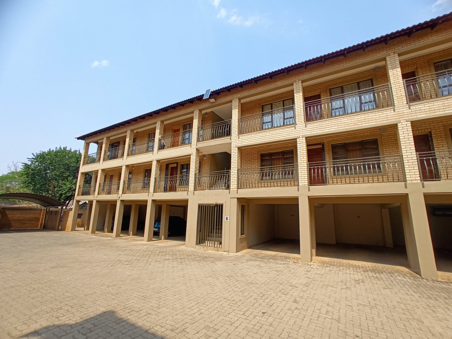 1 Bedroom Property for Sale in Potchefstroom North West